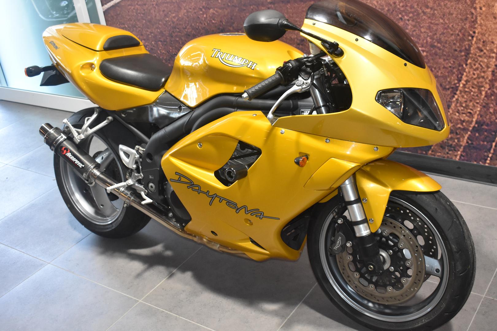 2006 TRIUMPH DAYTONA 955I SPORTS