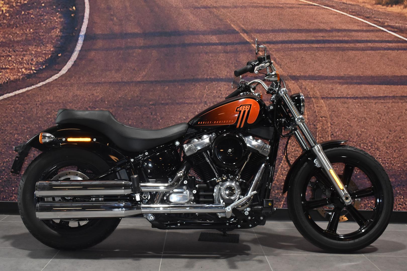 2022 HARLEY-DAVIDSON SOFTAIL STANDARD 107 (FXST) CRUISER