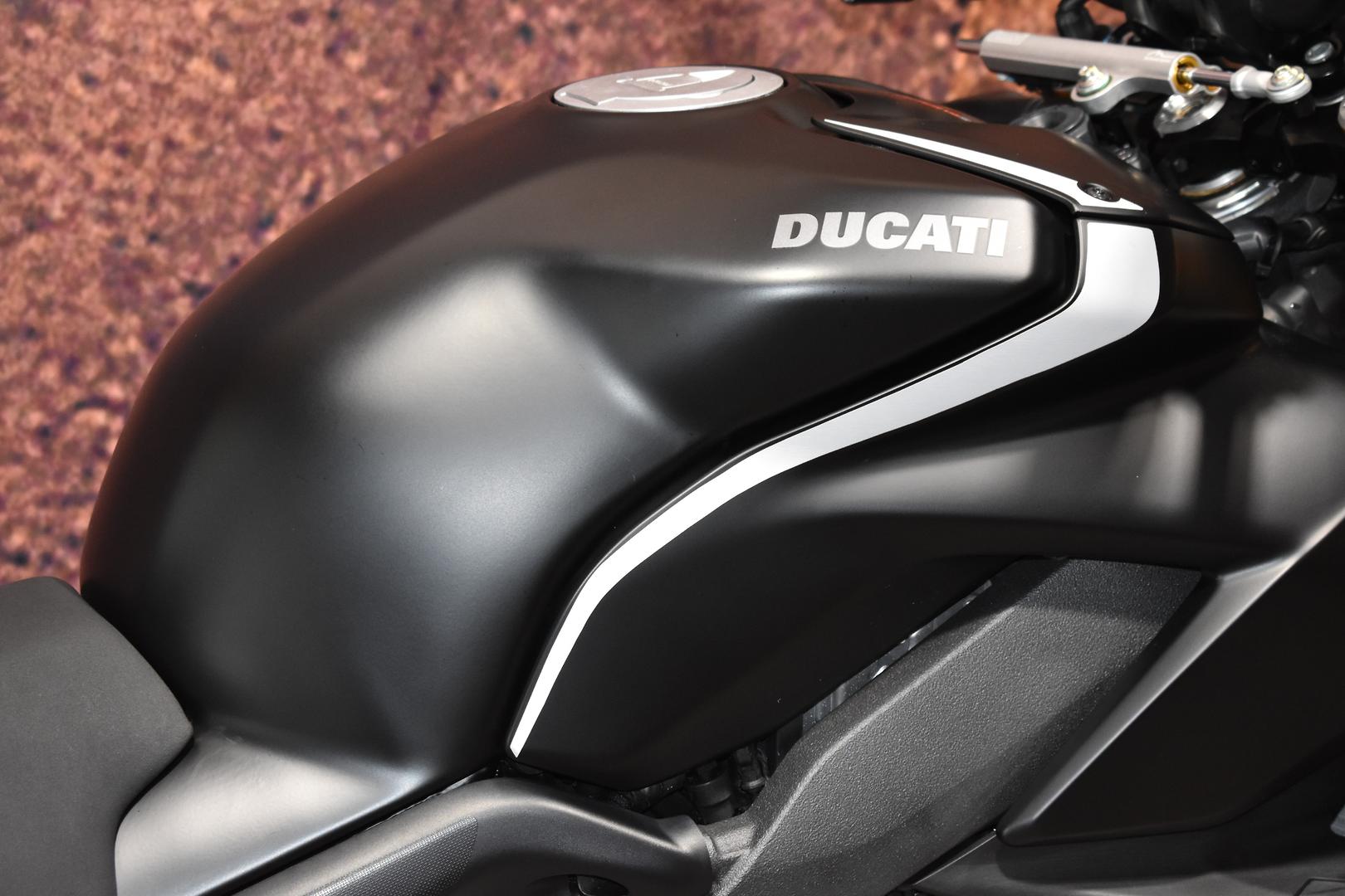 2022 DUCATI STREETFIGHTER V4 S SPORTS