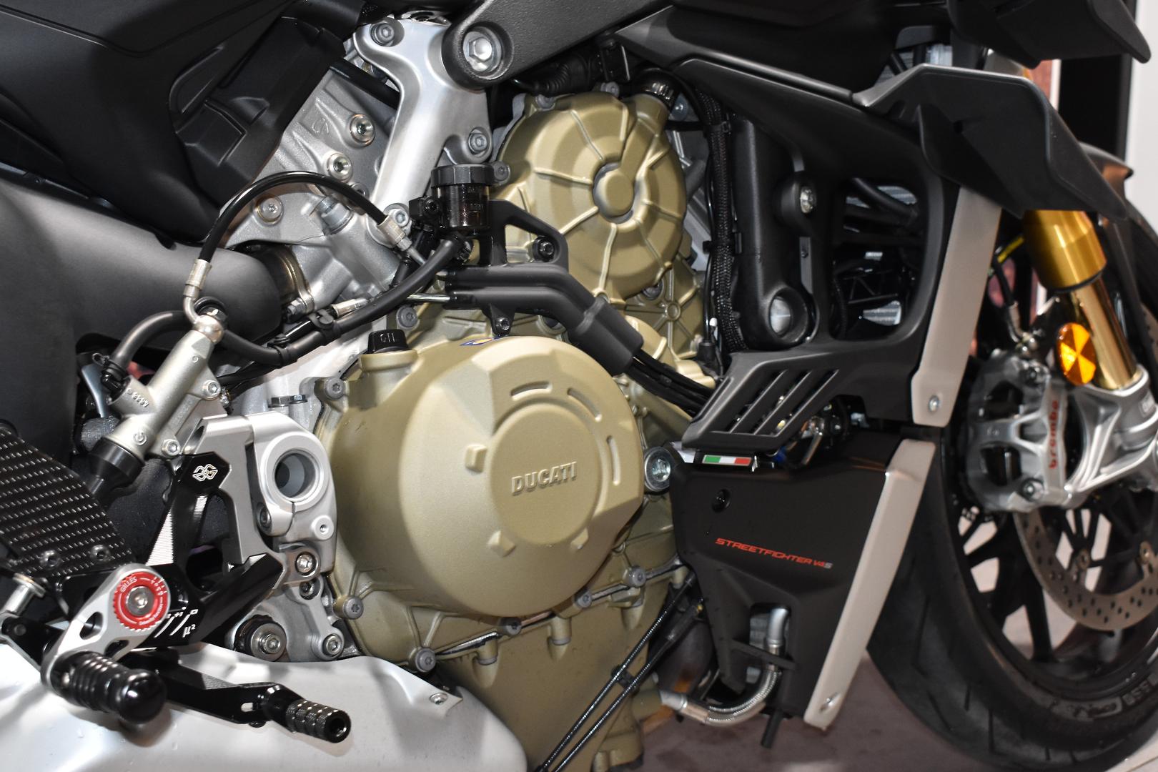 2022 DUCATI STREETFIGHTER V4 S SPORTS