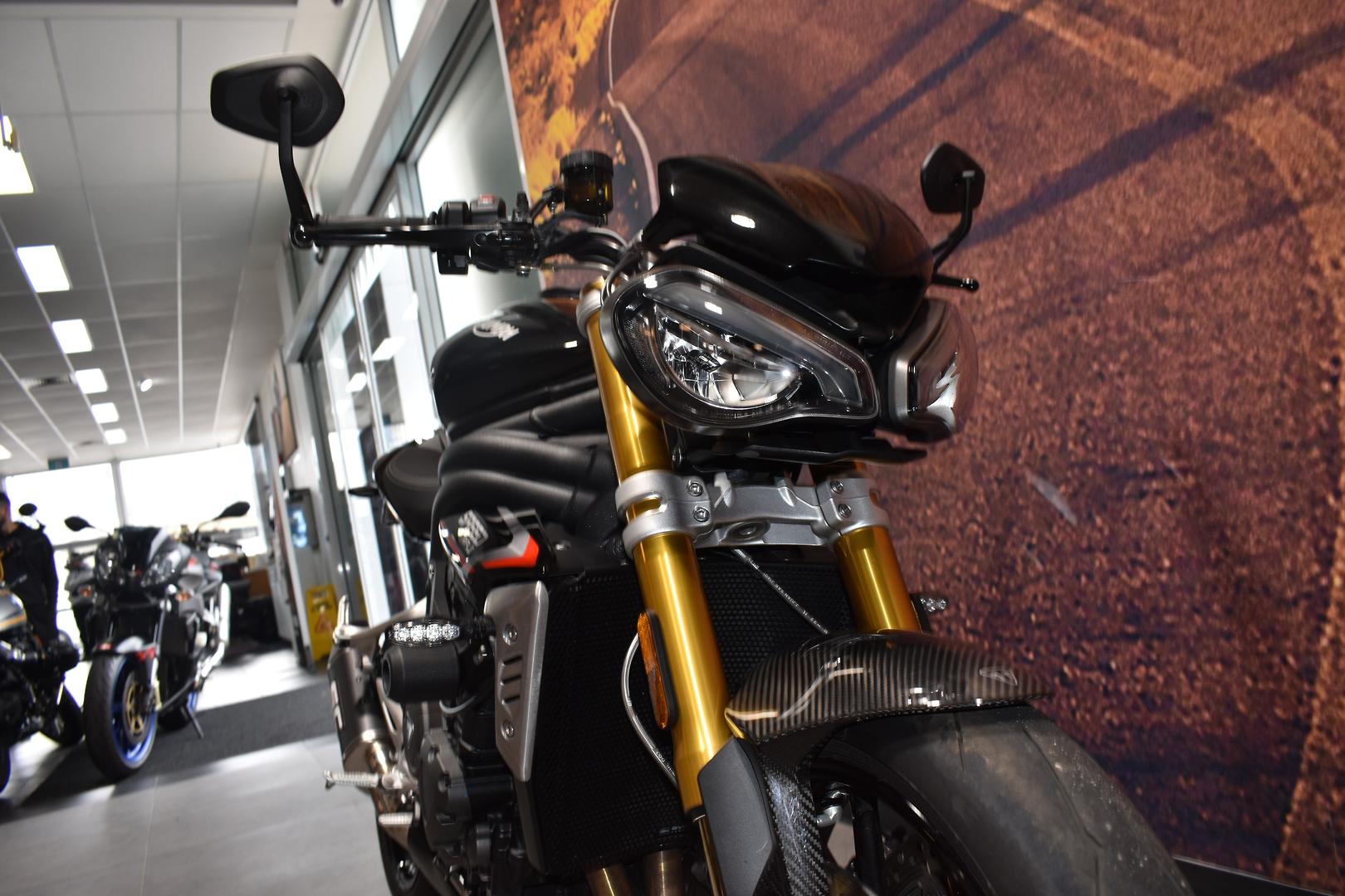 2024 TRIUMPH SPEED TRIPLE RS 1200 ROAD