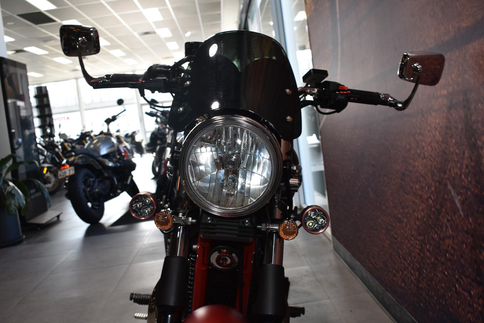 2013 TRIUMPH BONNEVILLE SE ROAD