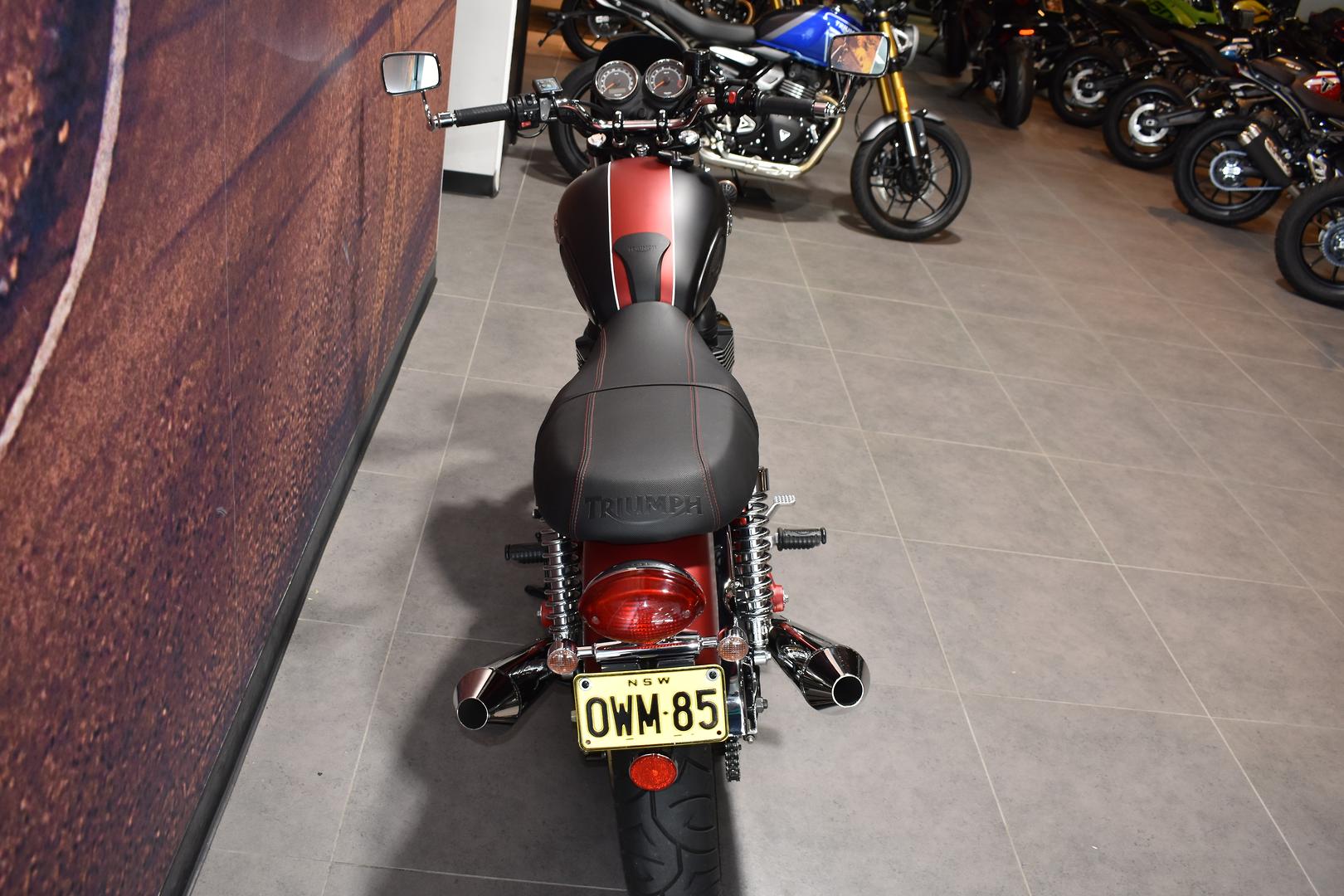 2013 TRIUMPH BONNEVILLE SE ROAD