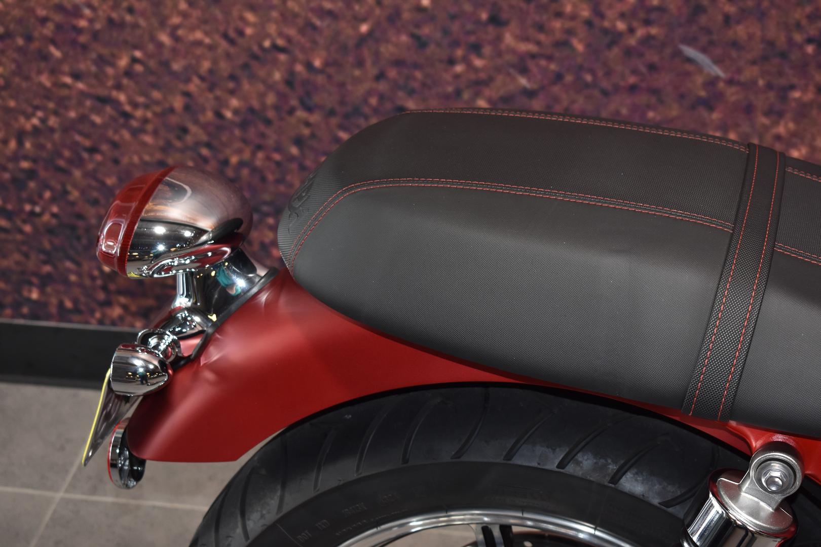 2013 TRIUMPH BONNEVILLE SE ROAD
