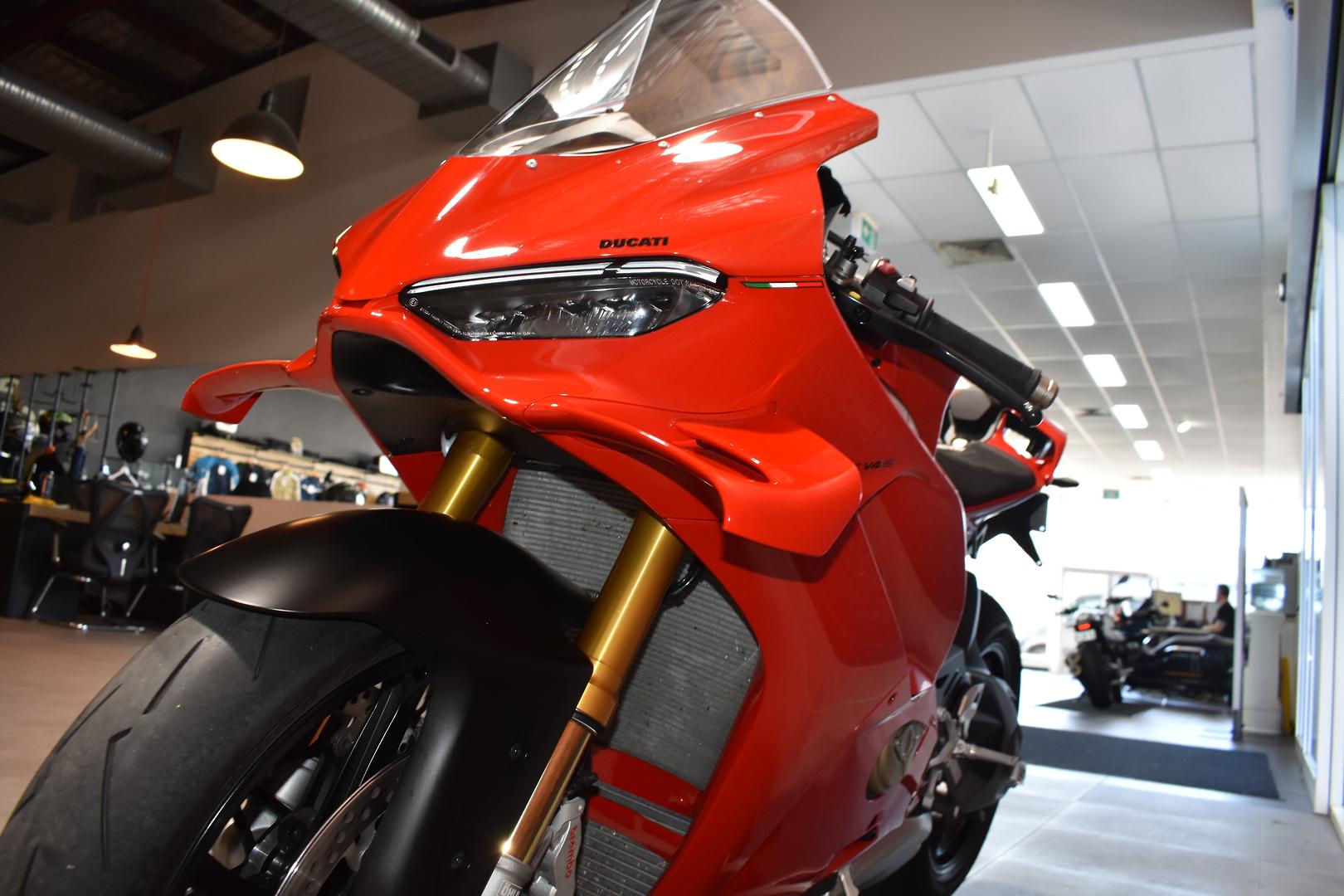2024 DUCATI PANIGALE V4 S MY23 SPORTS