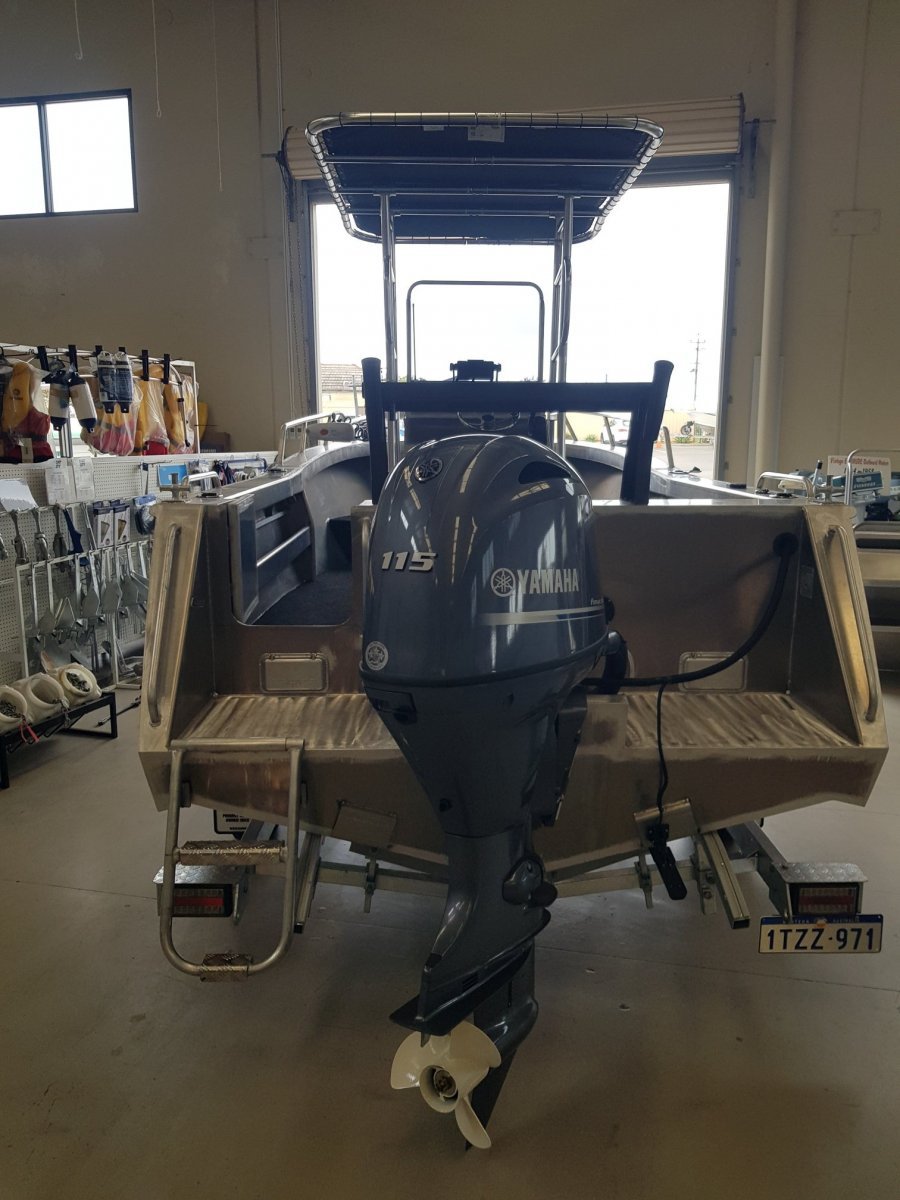 2024 CORALINE 550 SERIES II CENTRE CONSOLE