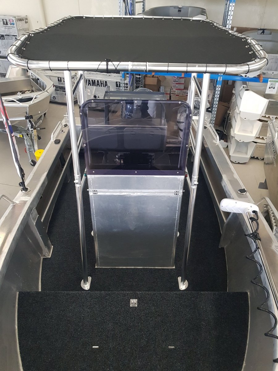 2024 CORALINE 550 SERIES II CENTRE CONSOLE