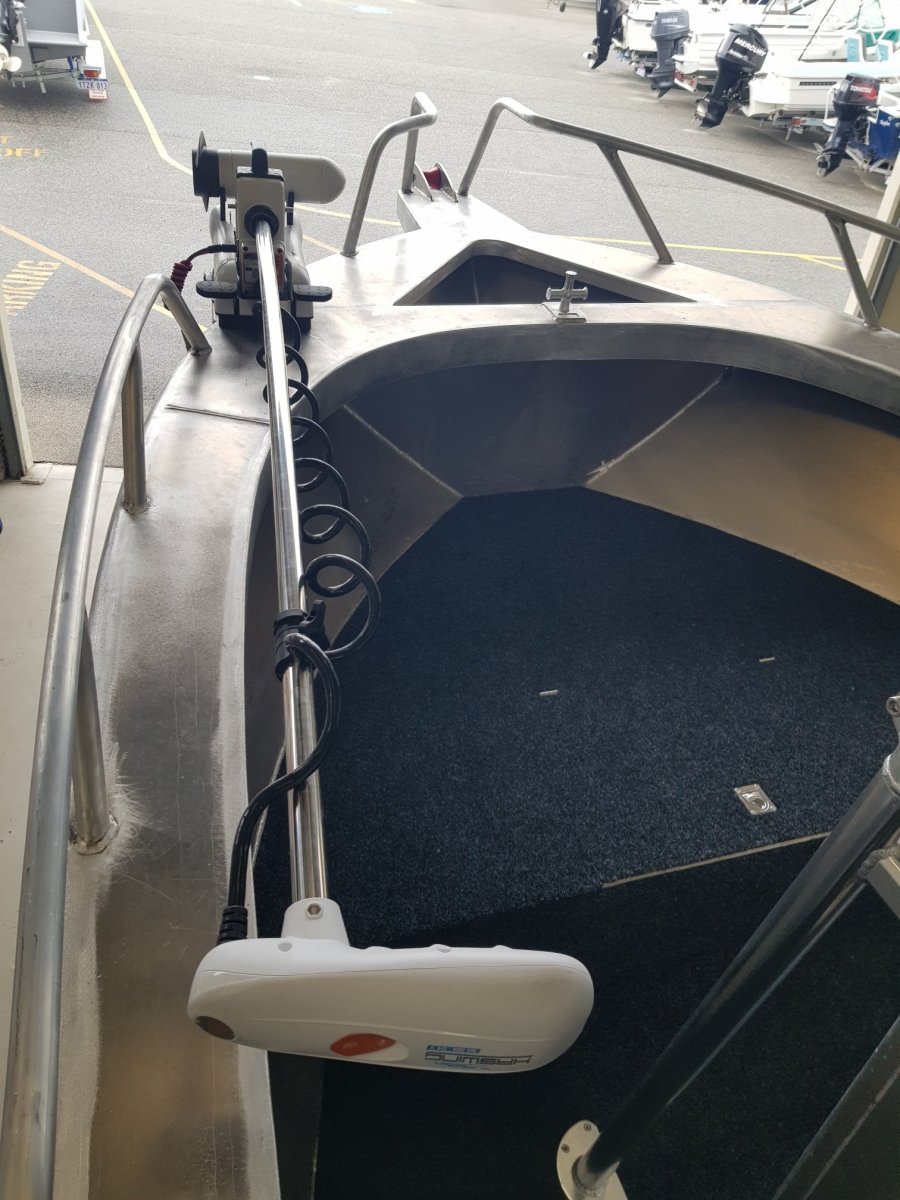 2024 CORALINE 550 SERIES II CENTRE CONSOLE