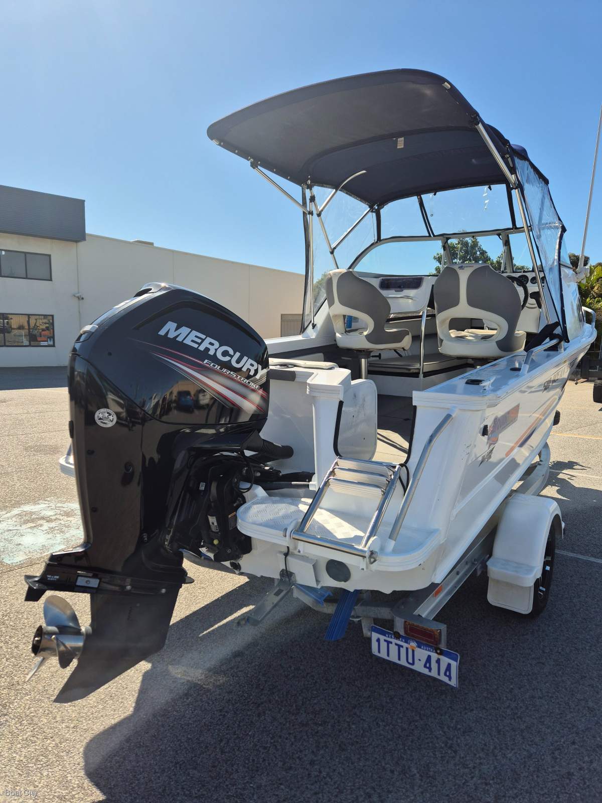 2019 QUINTREX 510 OCEAN SPIRIT CUDDY CABIN