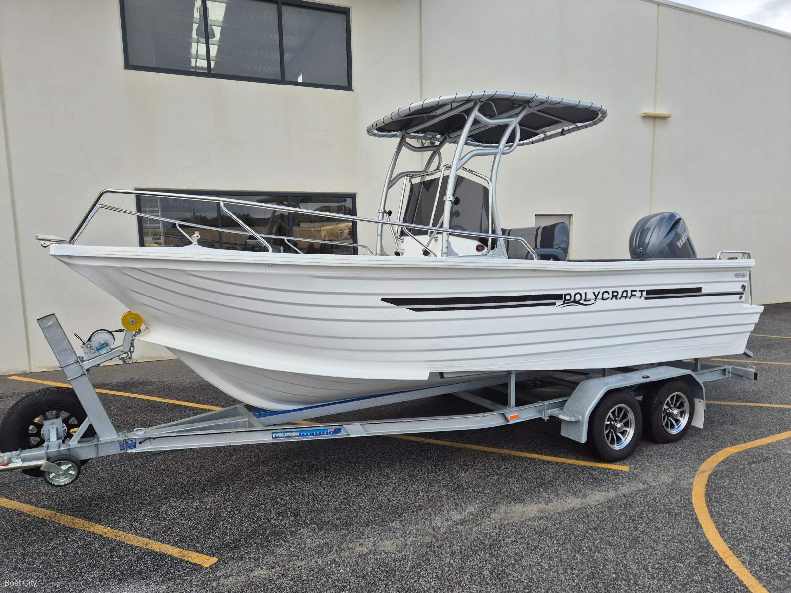 2025 POLYCRAFT 5.99 FRONTIER CENTRE CONSOLE
