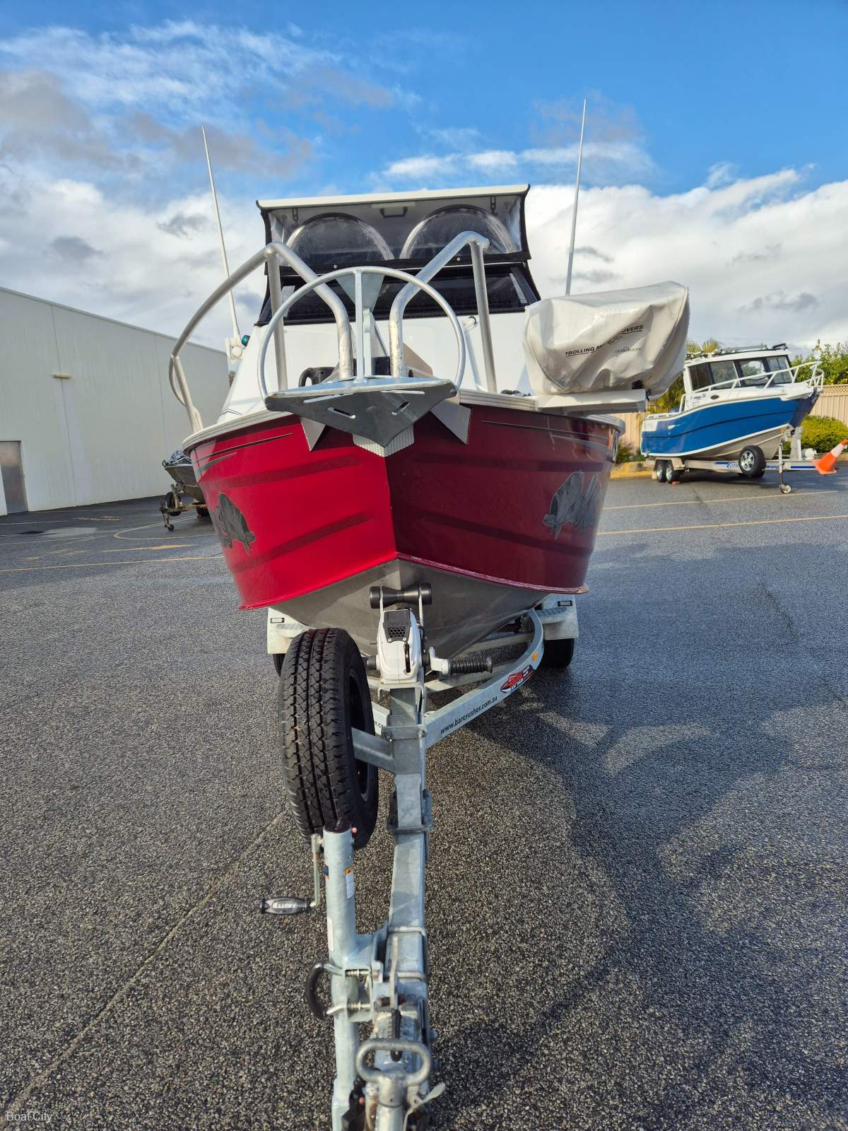2019 BAR CRUSHER 575 C CUDDY CABIN