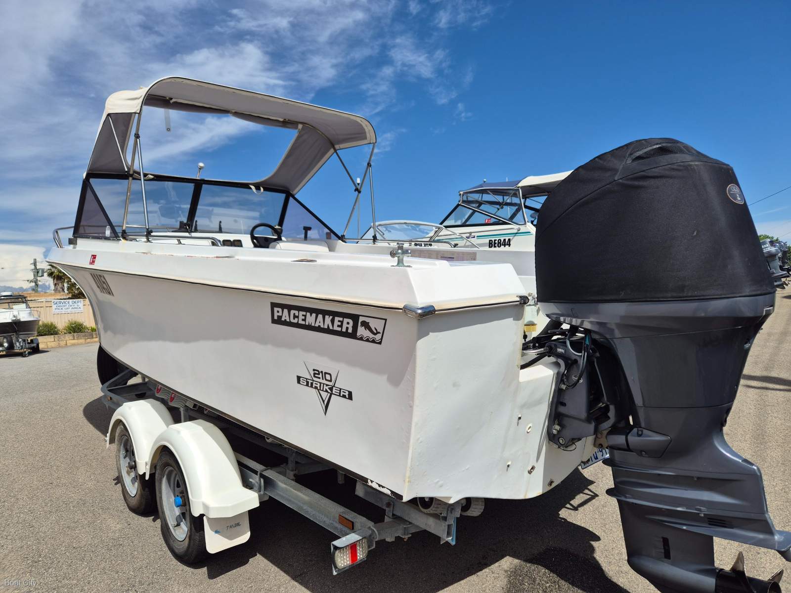 1980 PACEMAKER STRIKER 210 OFFSHORE CRUISER