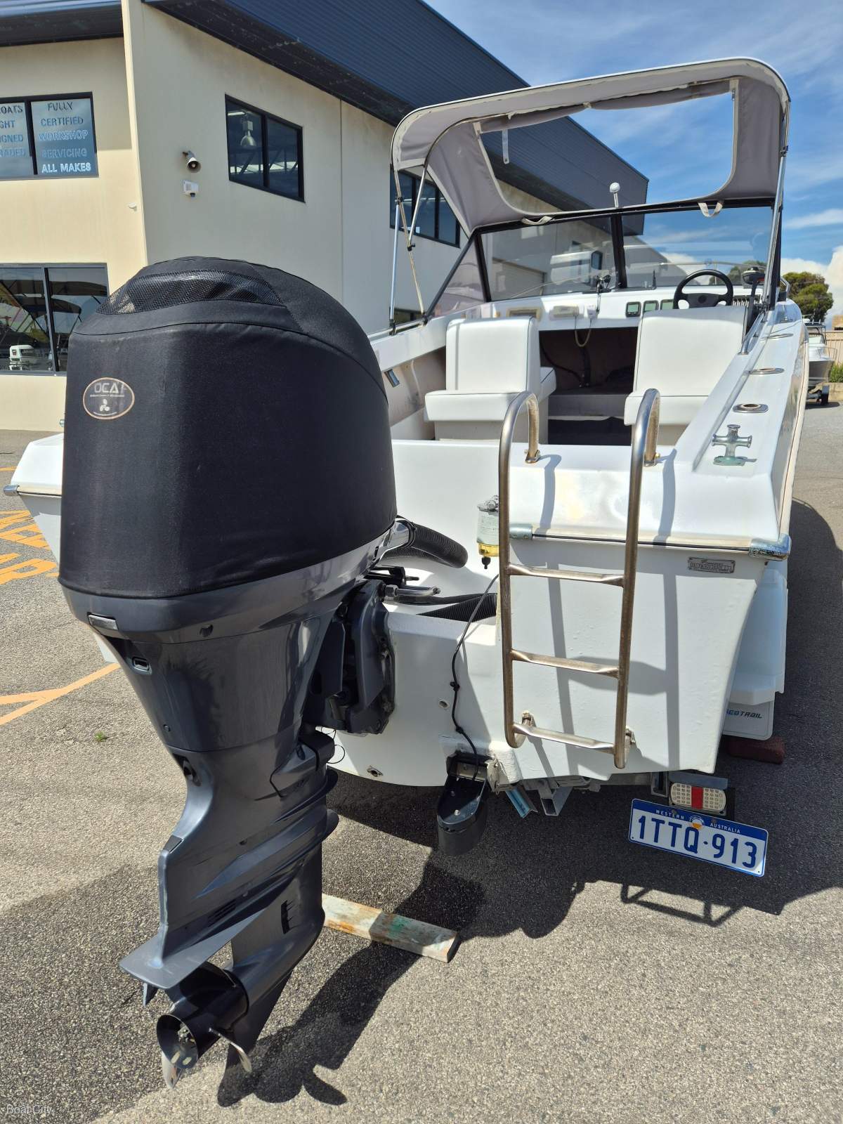 1980 PACEMAKER STRIKER 210 OFFSHORE CRUISER