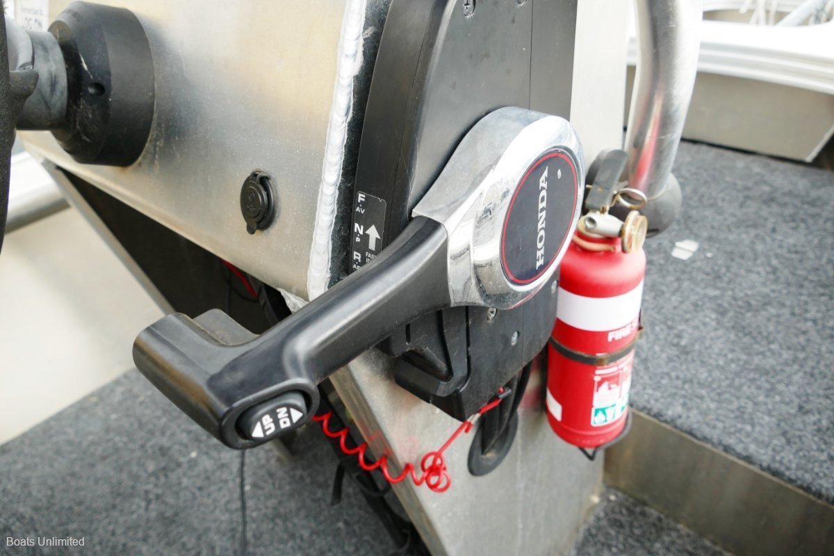2017 HORIZON 450 EASY FISHER SIDE CONSOLE