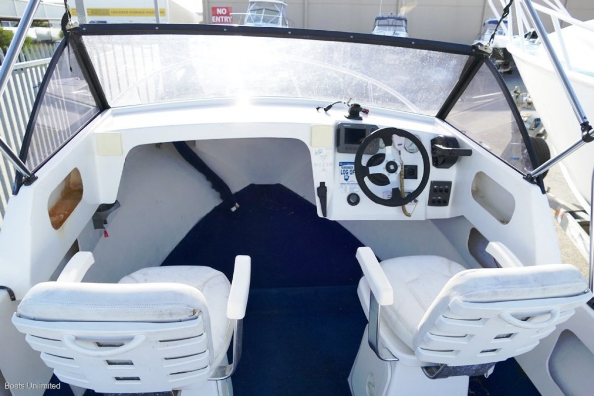 2007 PACEMAKER CHARGER 560 RUNABOUT