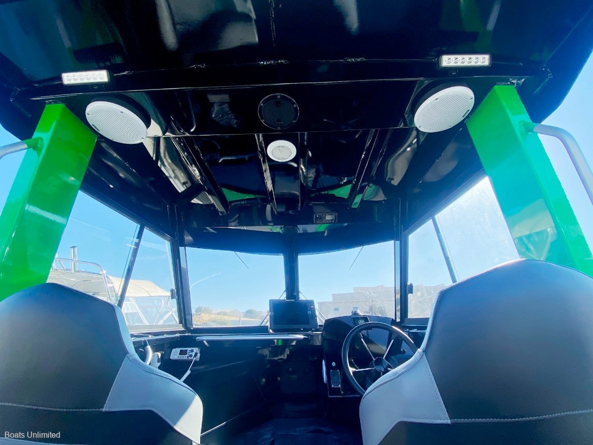 2021 SEA KING 625 ENCLOSED SPORTS CABIN
