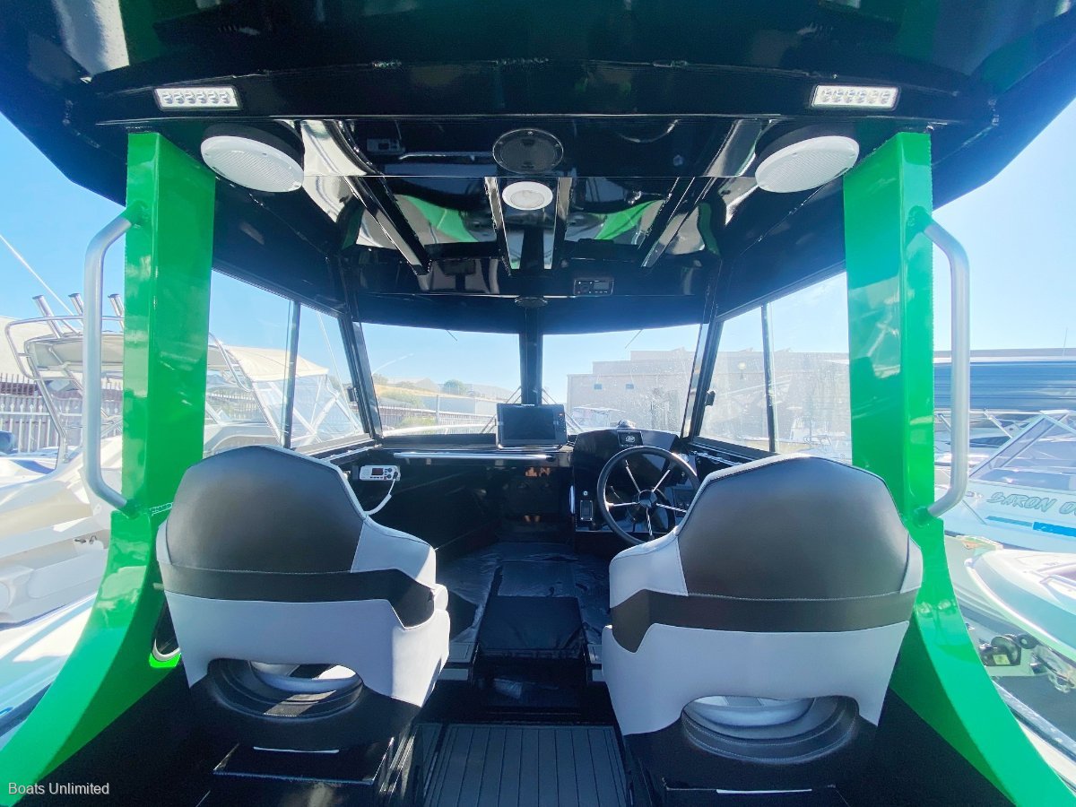 2021 SEA KING 625 ENCLOSED SPORTS CABIN