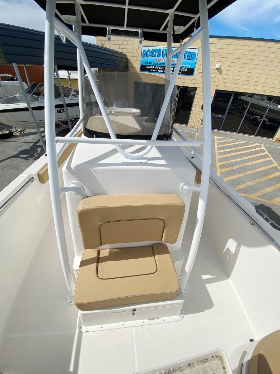2012 FIBRELITE 2400 LONGREACH CENTRE CONSOLE