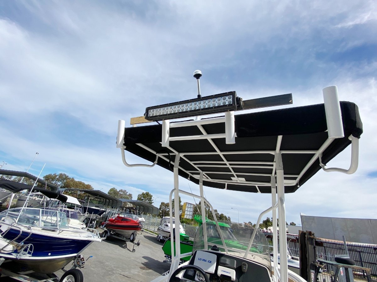 2012 FIBRELITE 2400 LONGREACH CENTRE CONSOLE