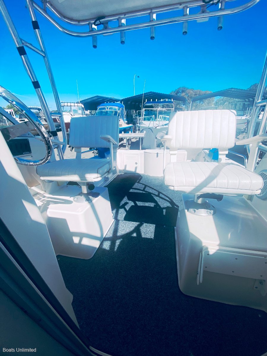 2007 COBIA 270 HARDTOP WALK AROUND