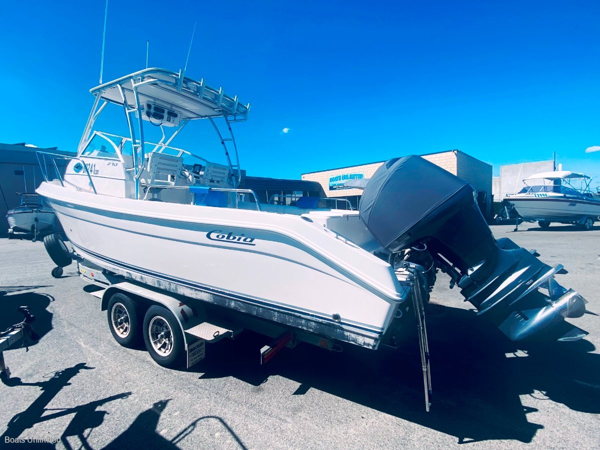 2007 COBIA 270 HARDTOP WALK AROUND