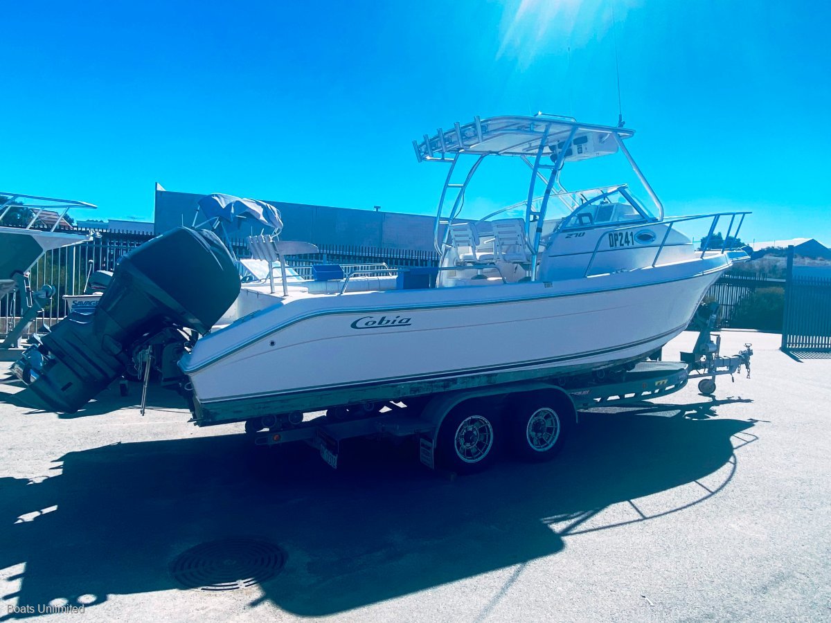 2007 COBIA 270 HARDTOP WALK AROUND