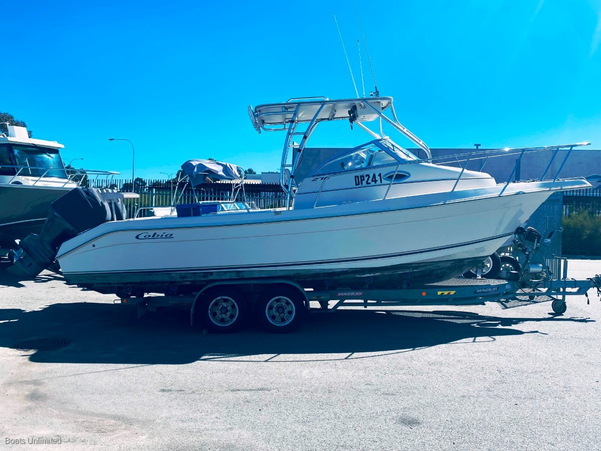 2007 COBIA 270 HARDTOP WALK AROUND