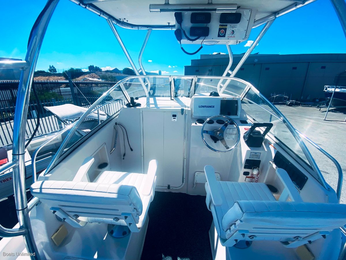 2007 COBIA 270 HARDTOP WALK AROUND