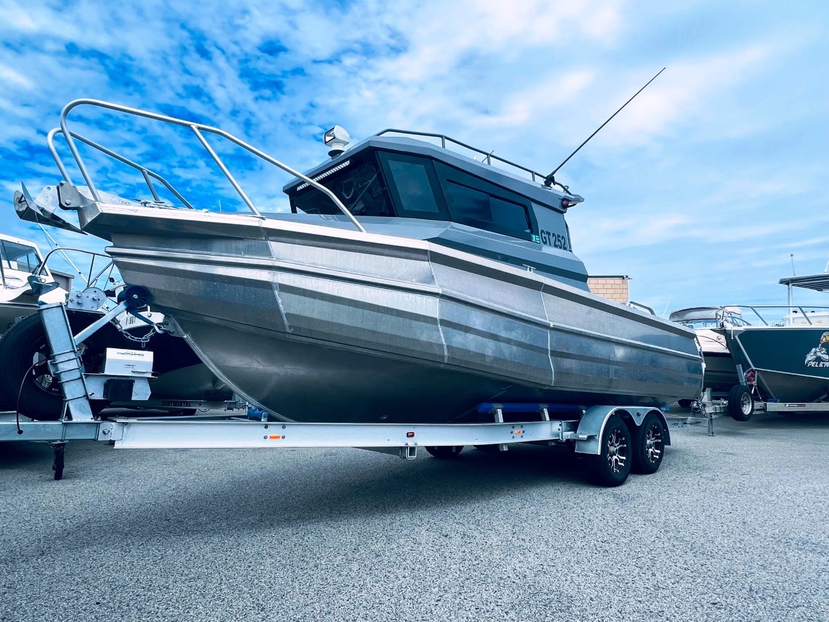 2021 GOSPEL 7.5 PILOT HOUSE