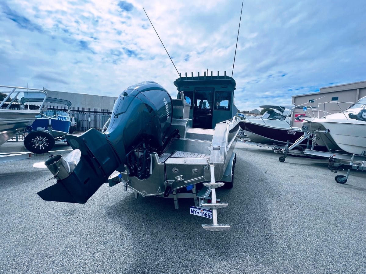 2021 GOSPEL 7.5 PILOT HOUSE