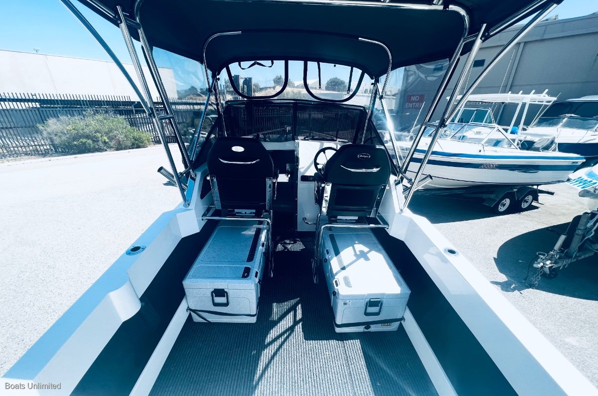 2022 BARON OUTRIDER V2000LS DELUXE RUNABOUT
