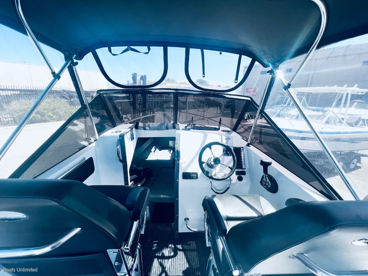 2022 BARON OUTRIDER V2000LS DELUXE RUNABOUT