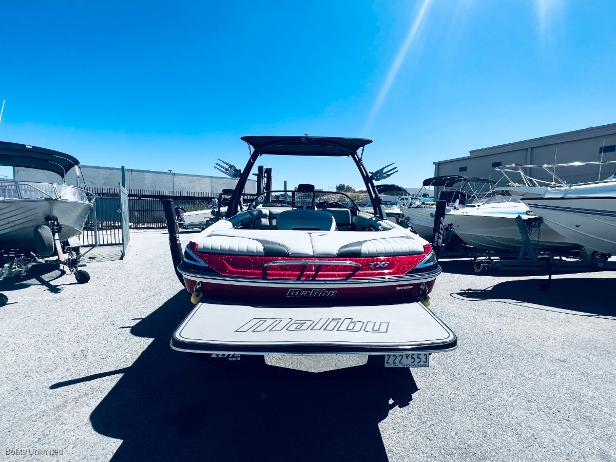 2016 MALIBU RESPONSE TXI SKI BOAT