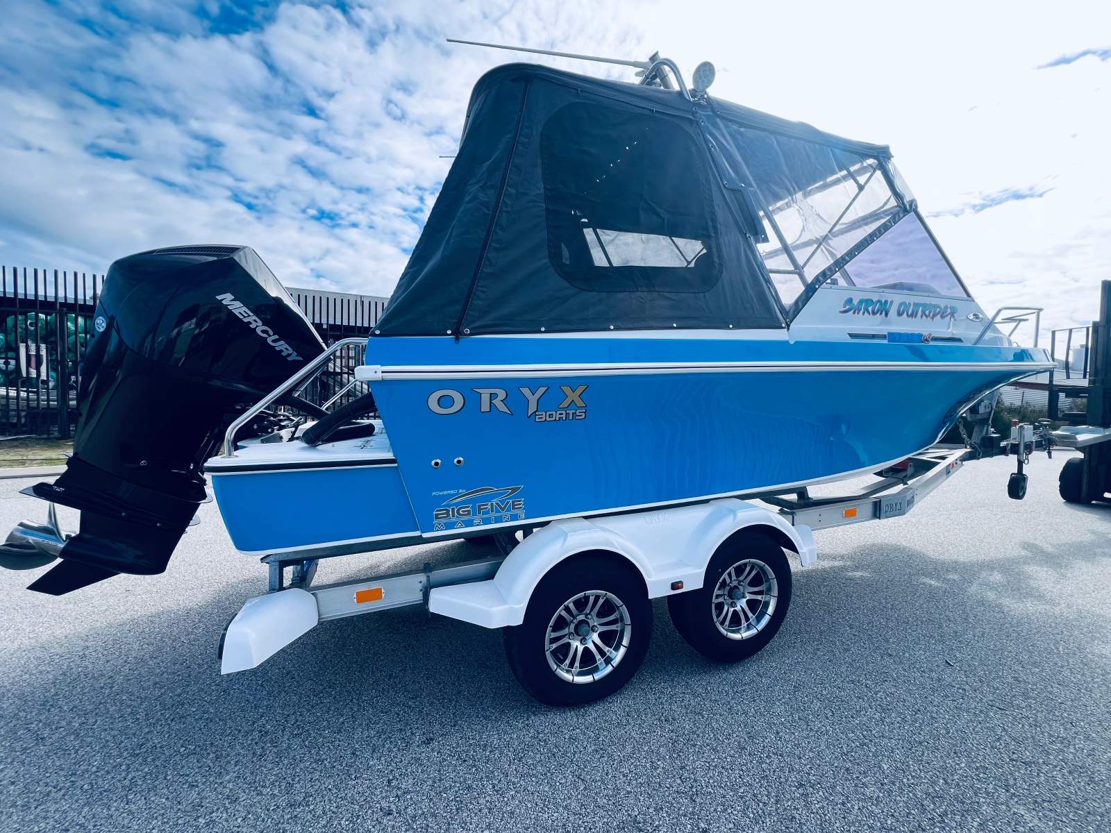 ORYX BARON OUTRIDER V2000