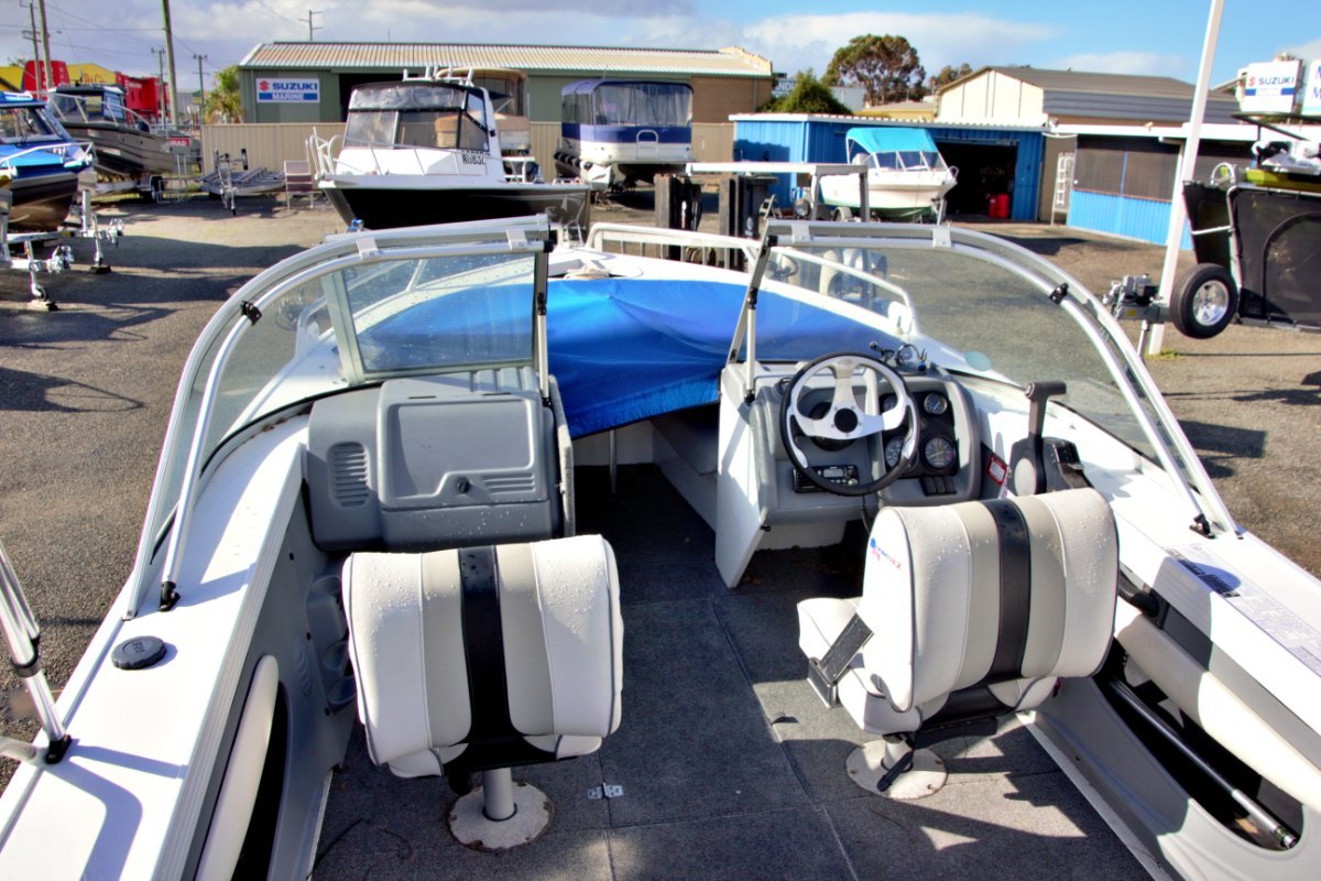 2008 QUINTREX 490 FREEDOM SPORT