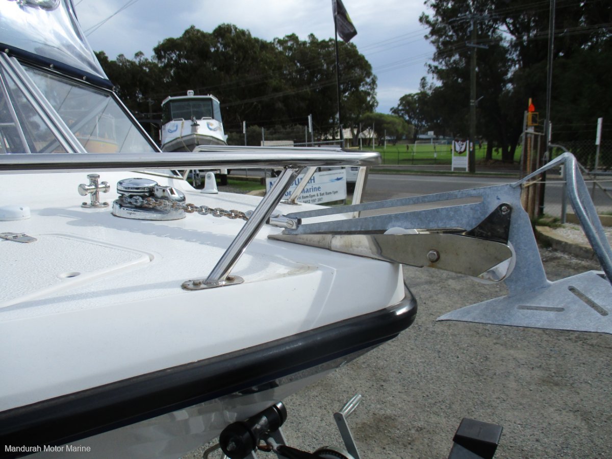 1981 SWIFT CRAFT VIKING 19FT RUNABOUT