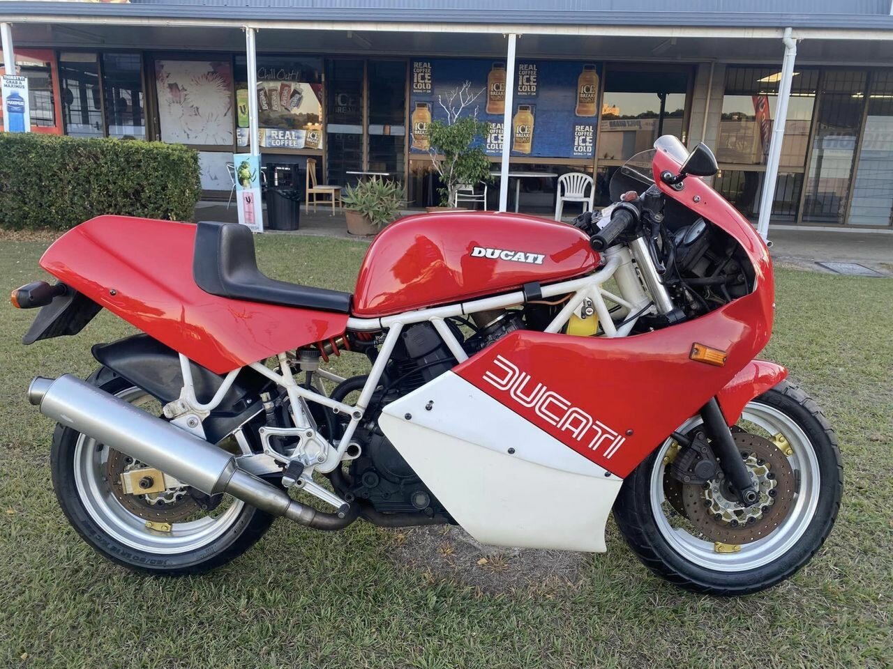 1990 DUCATI 400SS ROAD