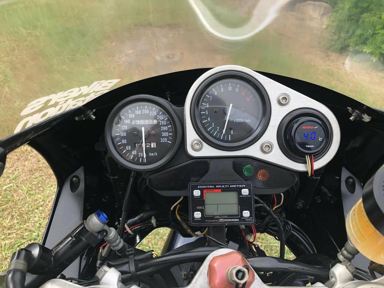 1997 SUZUKI GSX-R1100W ROAD