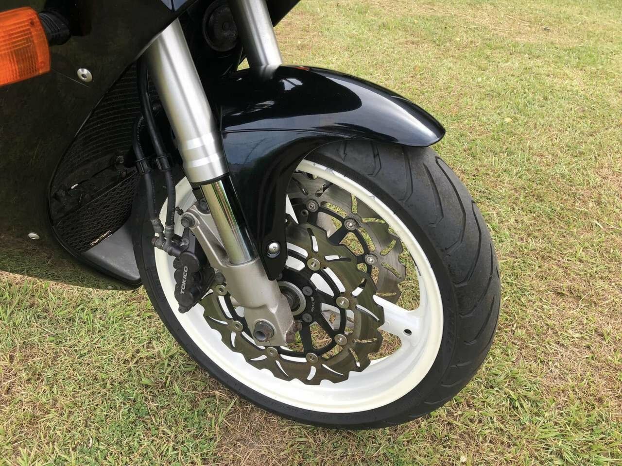 1997 SUZUKI GSX-R1100W ROAD