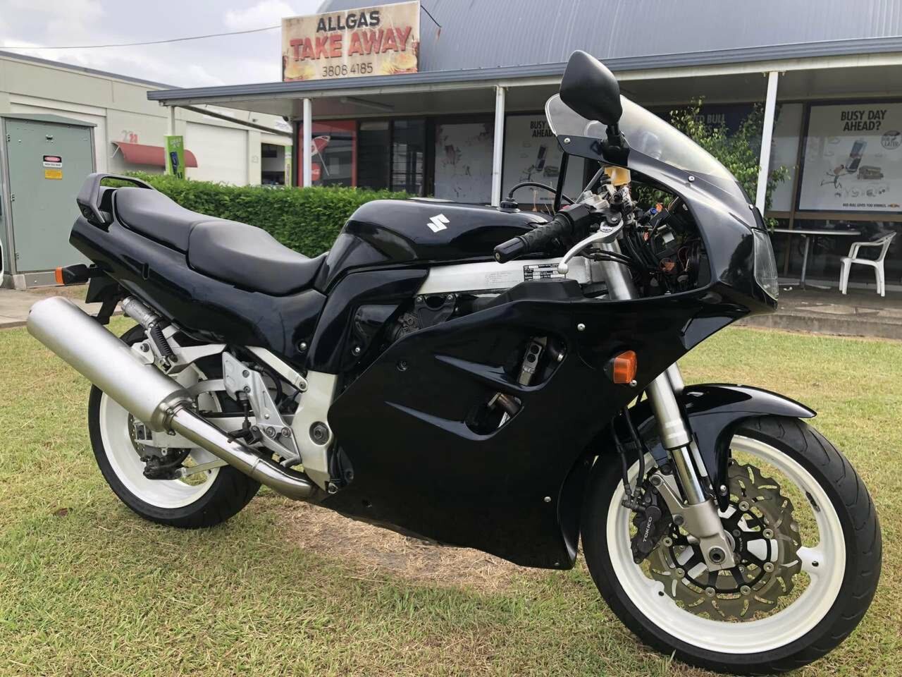 1997 SUZUKI GSX-R1100W ROAD