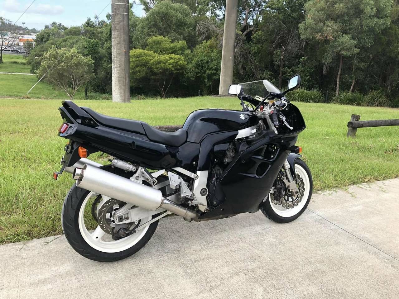 1997 SUZUKI GSX-R1100W ROAD
