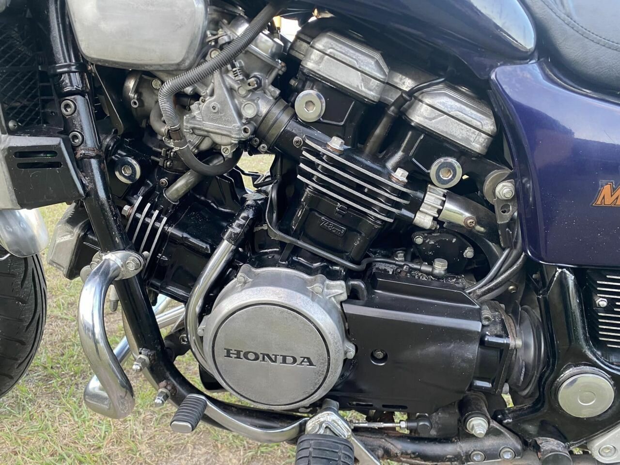 1982 HONDA VF750C ROAD