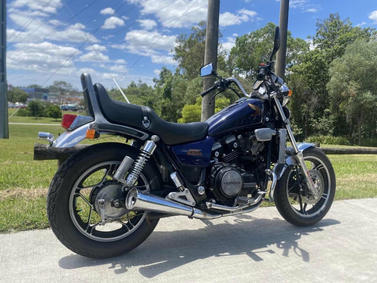 1982 HONDA VF750C ROAD