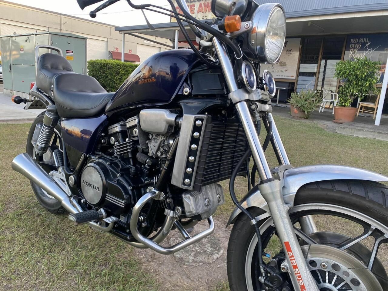 1982 HONDA VF750C ROAD