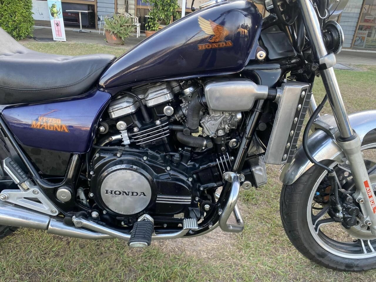 1982 HONDA VF750C ROAD