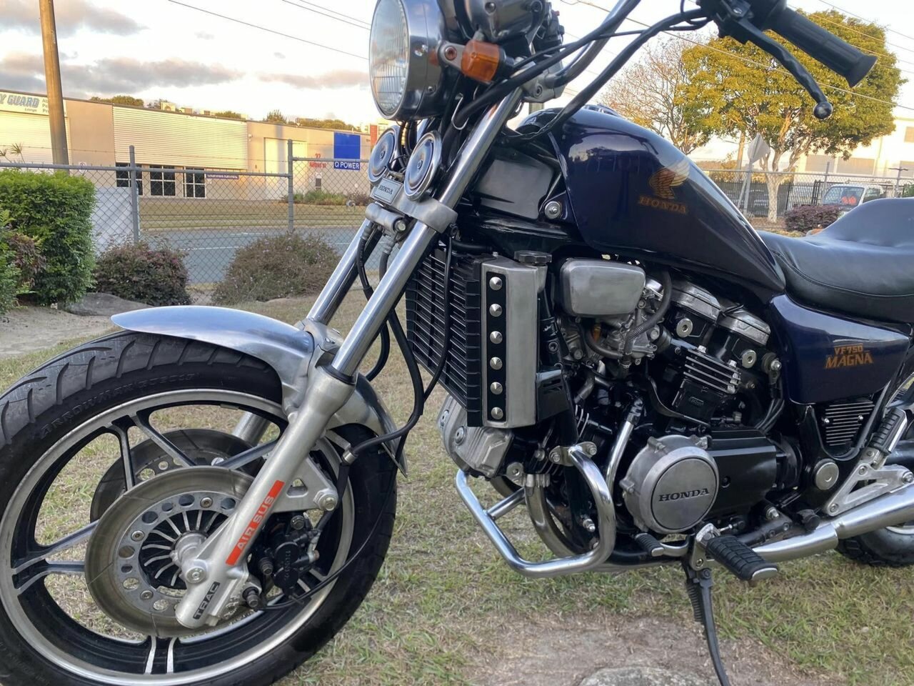 1982 HONDA VF750C ROAD