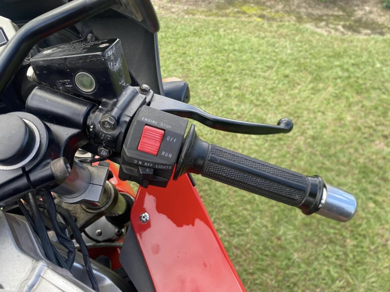 1988 SUZUKI GSXR 1100