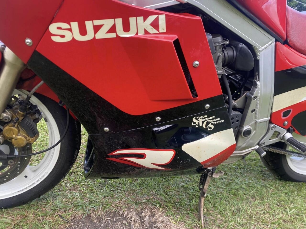 1988 SUZUKI GSXR 1100