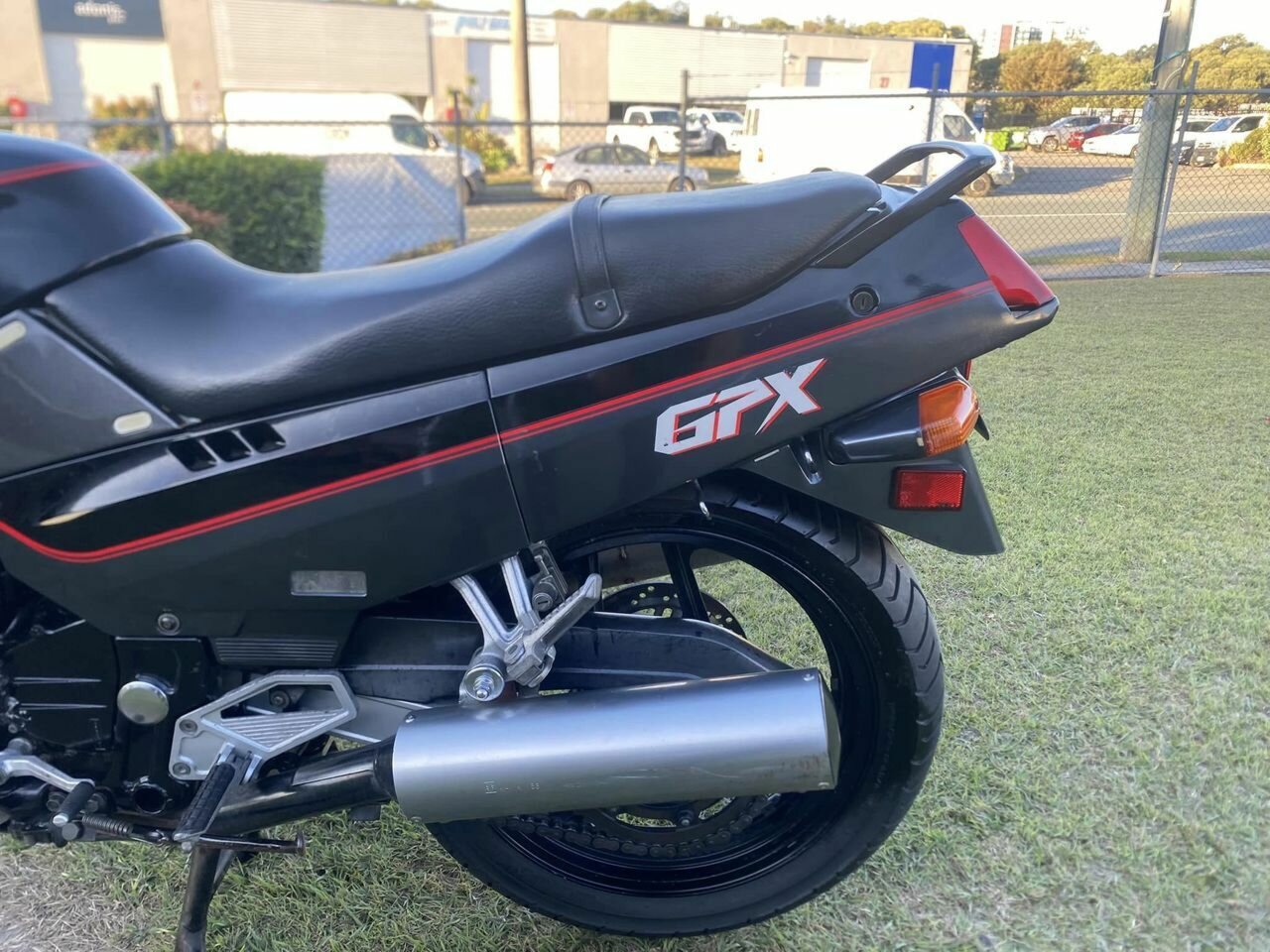 1987 KAWASAKI GPX 750R ROAD