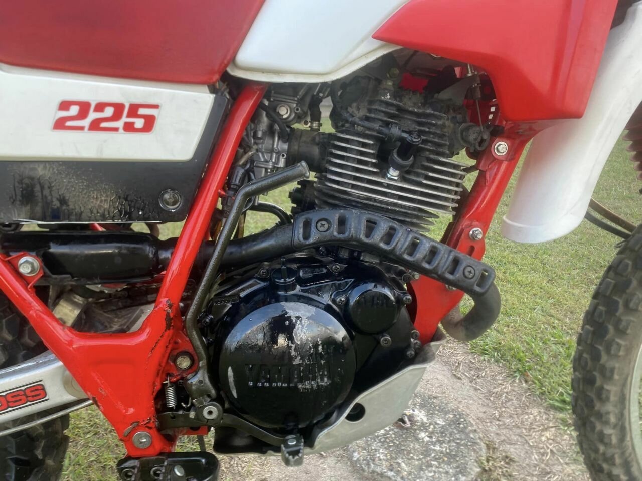 1985 YAMAHA XT 225 ENDURO